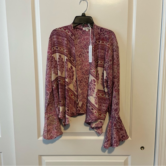 Karma Highway Floral Bohemian 1970s Women's Tie Silk Top Pink Paisley NWT - Picture 3 of 4